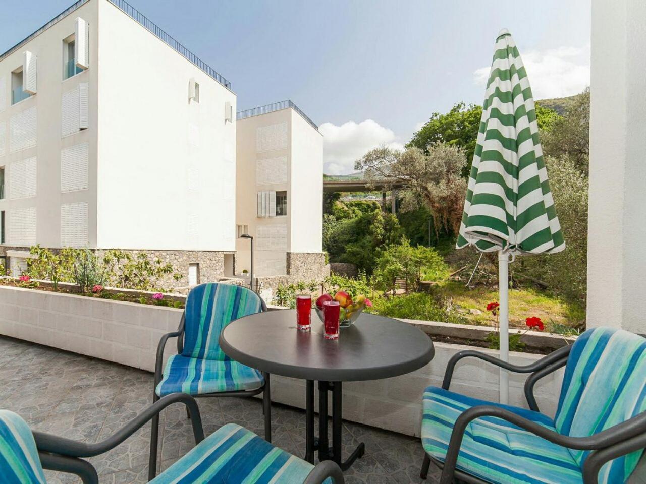 Hana Accommodation Sveti Stefan Exterior foto
